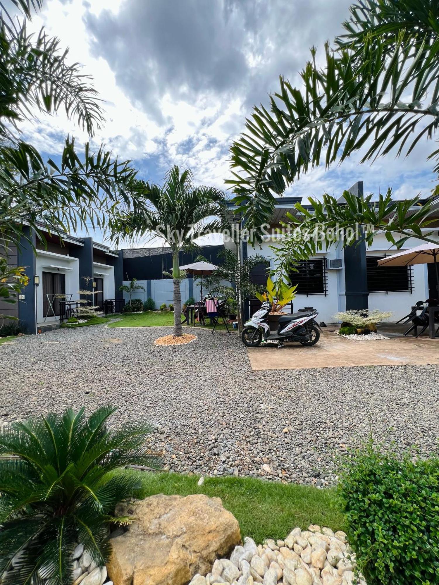 Sky Traveller Suites Panglao Zewnętrze zdjęcie