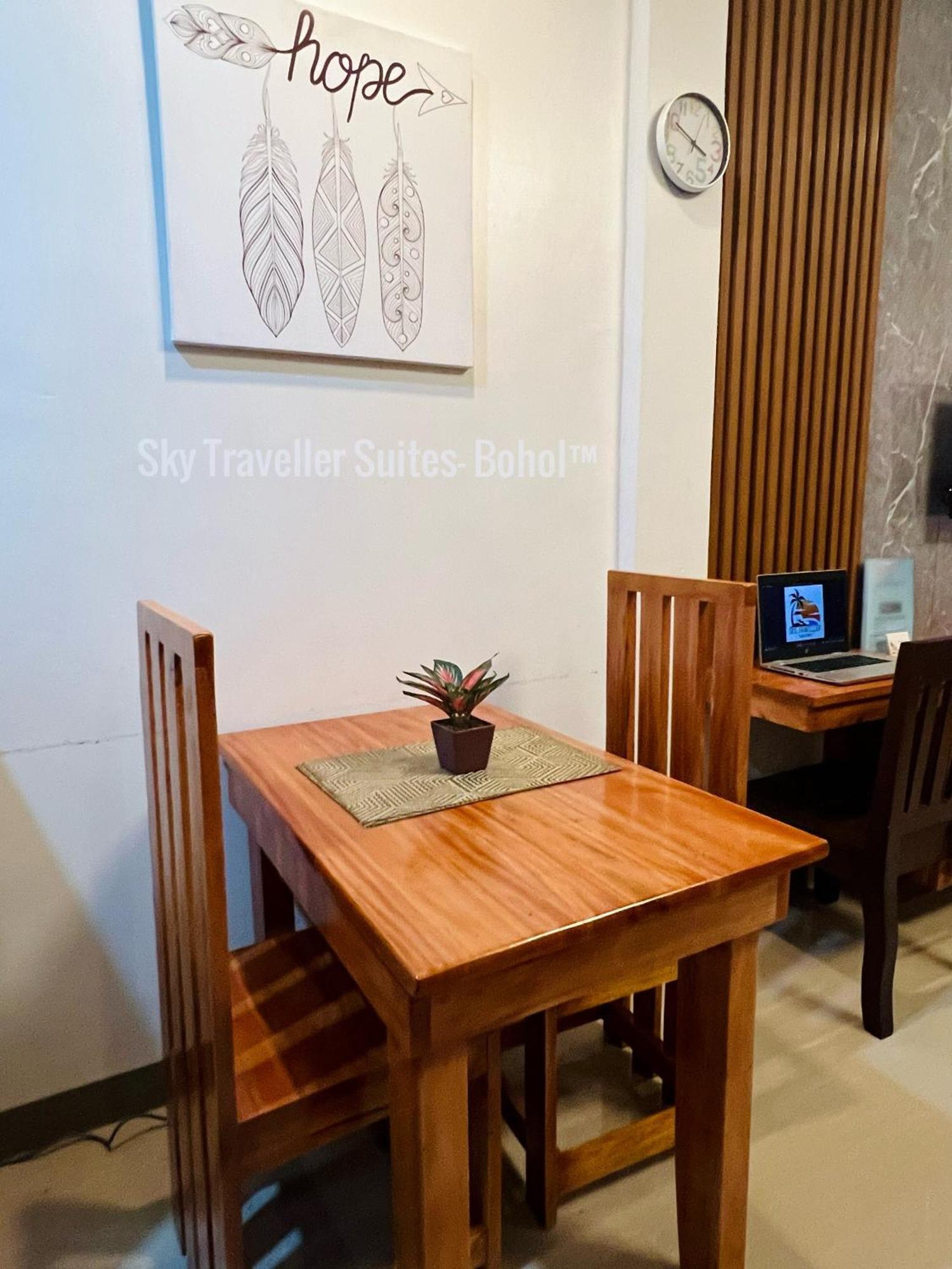 Sky Traveller Suites Panglao Zewnętrze zdjęcie