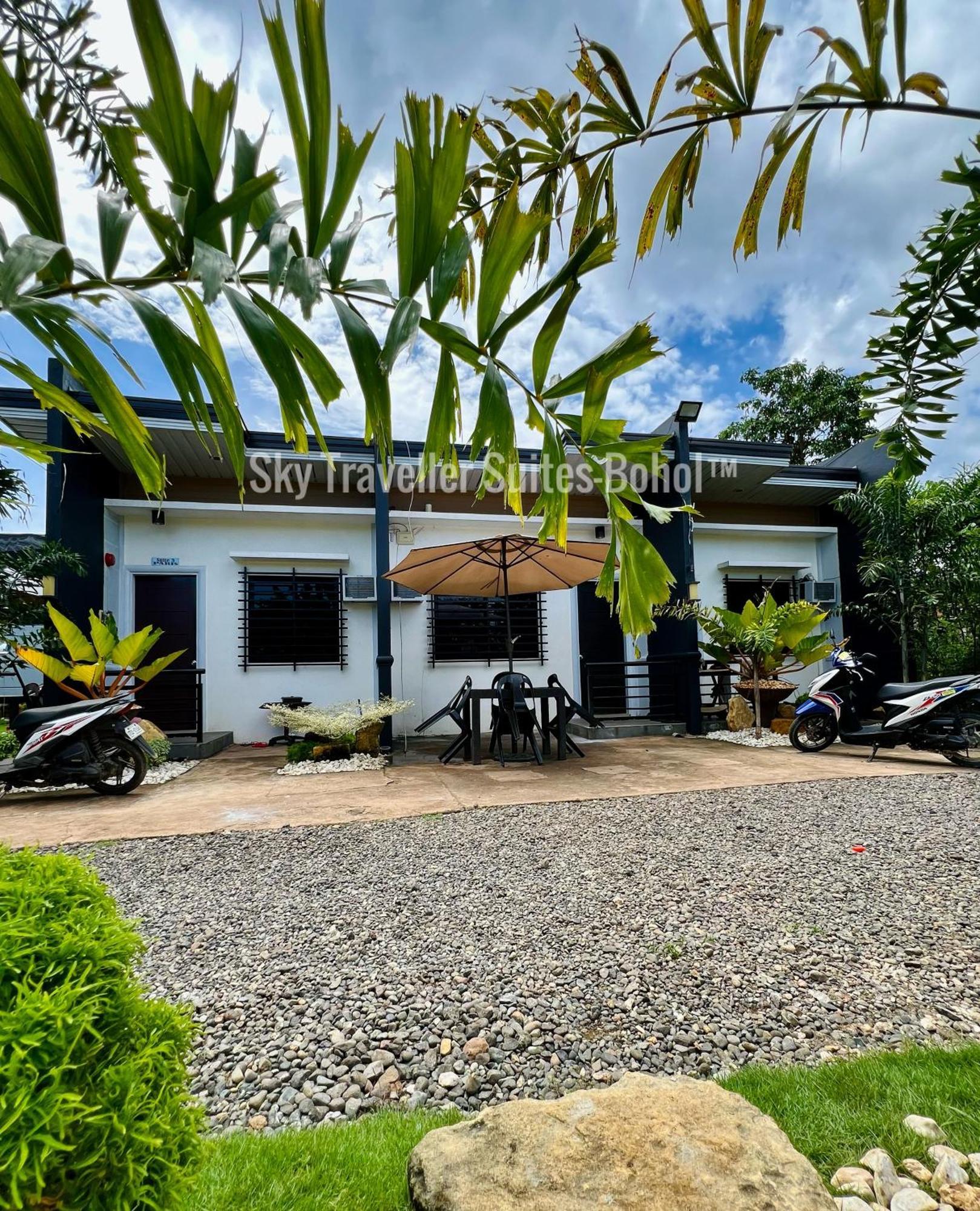 Sky Traveller Suites Panglao Zewnętrze zdjęcie