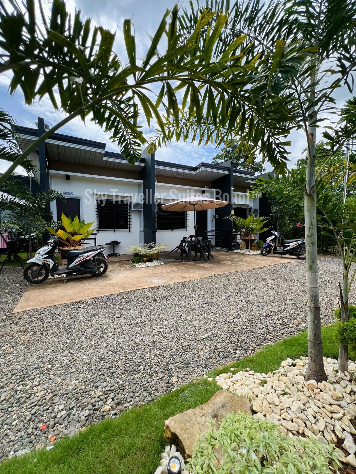 Sky Traveller Suites Panglao Zewnętrze zdjęcie